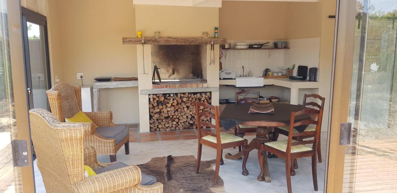 Avani Lodge Private Nature Reserve Botrivier Exterior photo